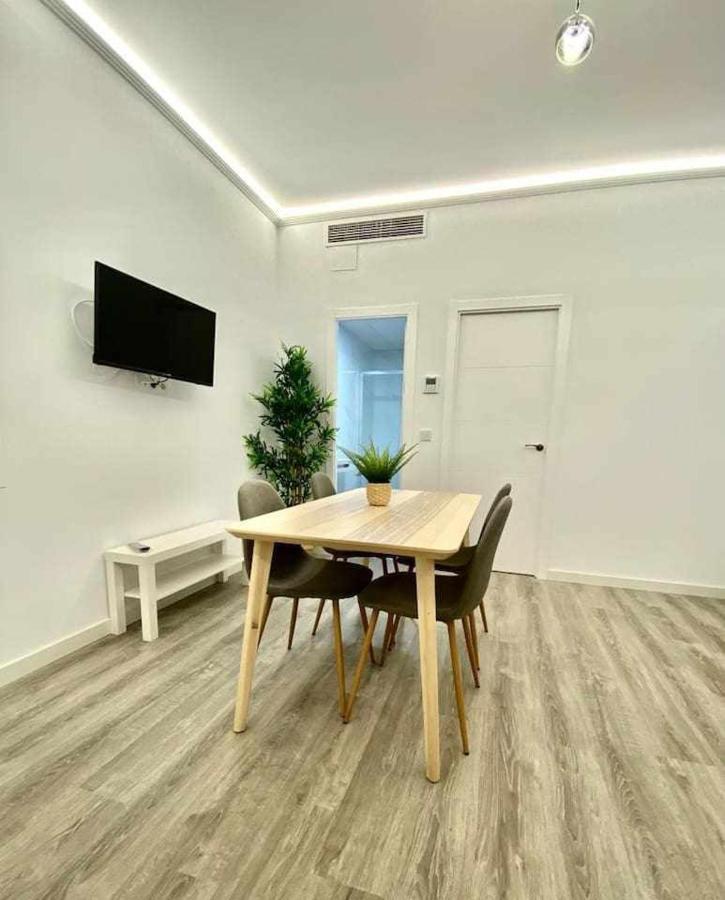 Los Almendros - Free Parking Cordoba Dış mekan fotoğraf
